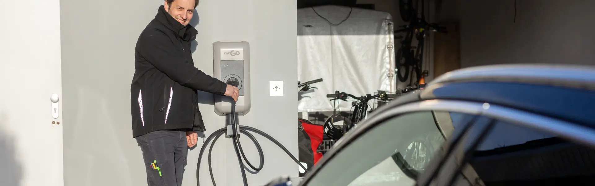 Sind Sie bereit, Ihr Zuhause für die Zukunft zu rüsten und von den Vorteilen der E-Mobilität und Photovoltaik zu profitieren? 